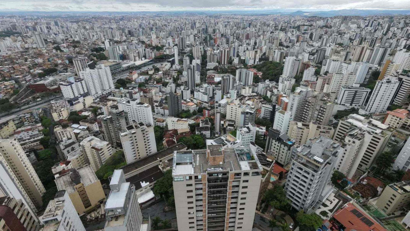Tempo em BH: saiba a previsão no domingo (4/10) de eleições na capital