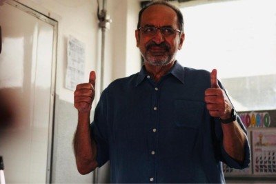 Depois de 40 minutos em fila, Kalil vota em BH -  (crédito: Edésio Ferreira/EM/D.A Press)
