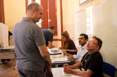 Mateus Simões enfrentou fila de mais de duas horas para votar  -  (crédito: Jair Amaral/EM/D.A Press)