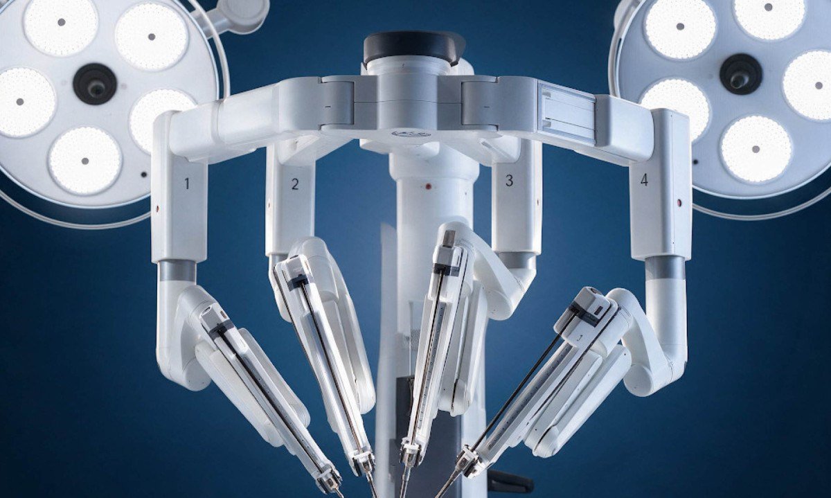 Cirurgia robótica amplia precisão e segurança na Urologia - (crédito: DINO)