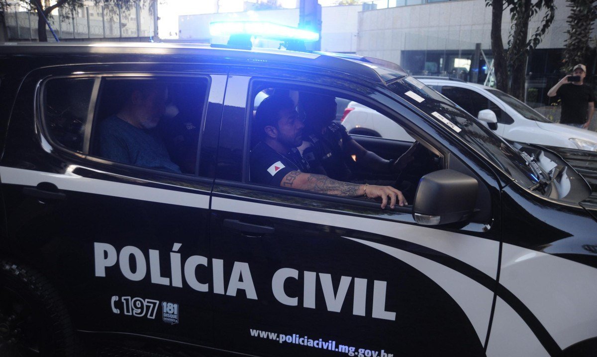 Mulher de 48 anos morreu atropelada por ônibus em Uberaba; perícia da Polícia Civil apura as circunstâncias do acidente - (crédito: Alexandre Guzanshe/EM/D.A Press)