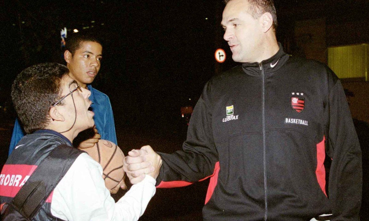 Depois de não acertar com o Ginástico, Oscar só voltou a BH para enfrentar os clubes daqui -  (crédito: MARCOS MICHELIN/EM/D.A PRESS – 14/5/2003)