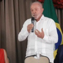 Lula diz não ver "nenhuma razão" para não ser reeleito no segundo turno - Reprodução/YouTube