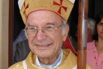OS 96 ANOS DE UM SANTO