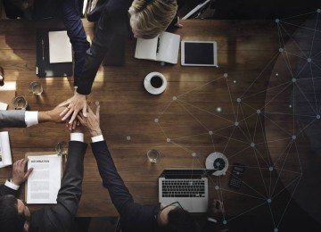 Polarização política pode ultrapassar as urnas e reforçar divisões já existentes no ambiente corporativo
       -  (crédito: Freepik)