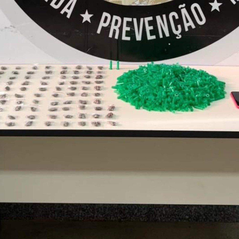 Operação mira tráfico de drogas e prende dois suspeitos em Vespasiano