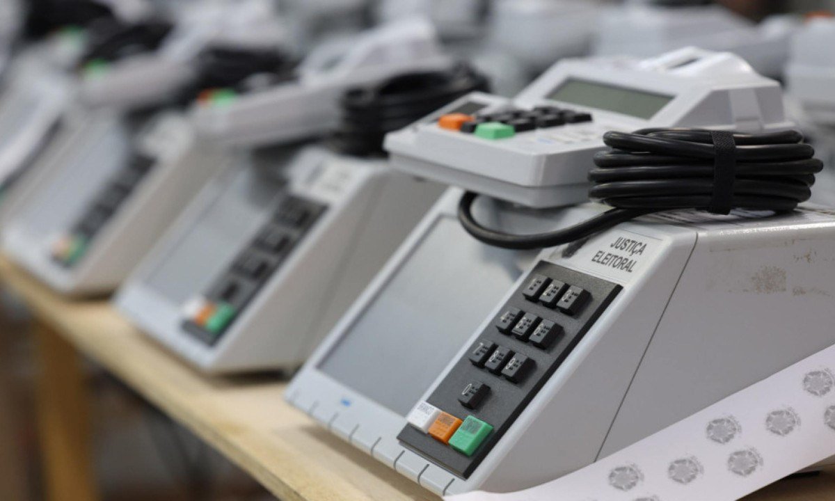 Após o 1º turno, nem um pio sobre a confiabilidade das urnas eletrônicas - (crédito: Foto: Rovena Rosa/Agência Brasil)