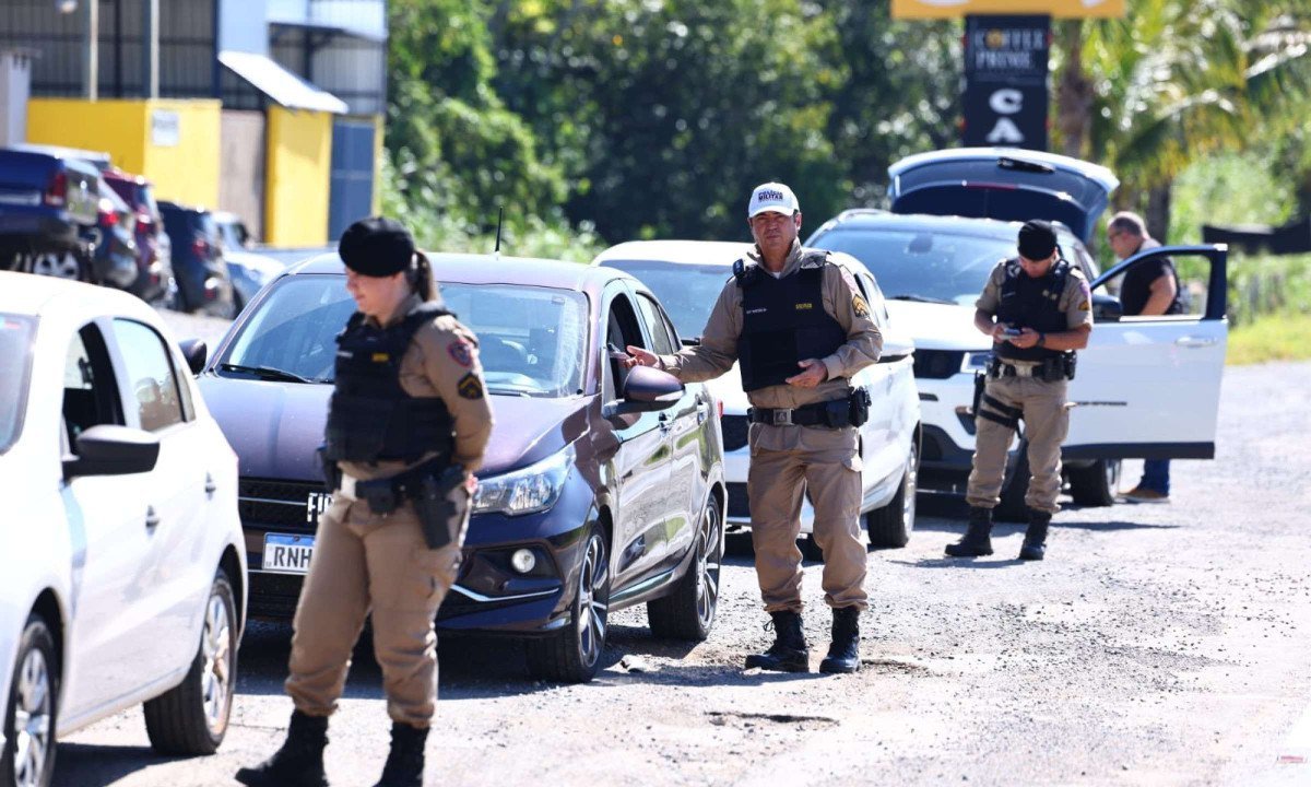 A ocorrência foi registrada no bairro Boa Vista, após a Polícia Militar ser acionada por causa de um desentendimento entre familiares - (crédito: PMMG)