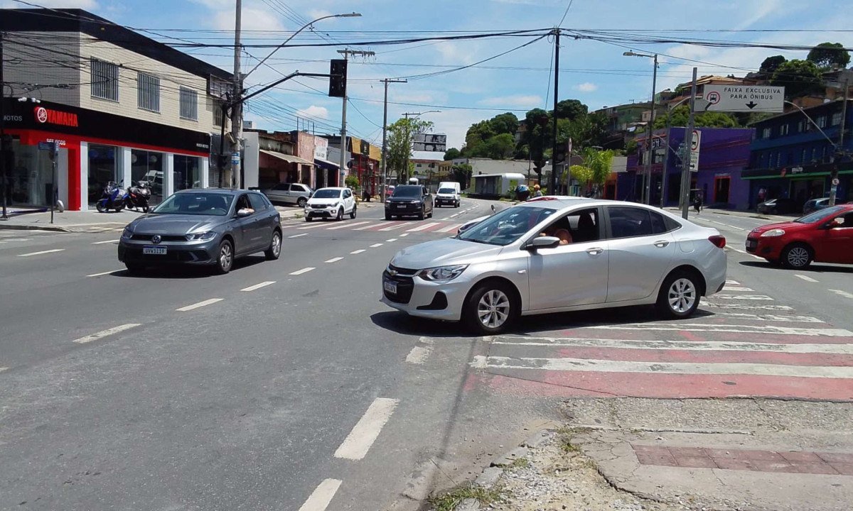 A Rua Edgar Torres é uma importante ligação com a Avenida Vilarinho - (crédito: Renata Galdino/EM/D.A Press)