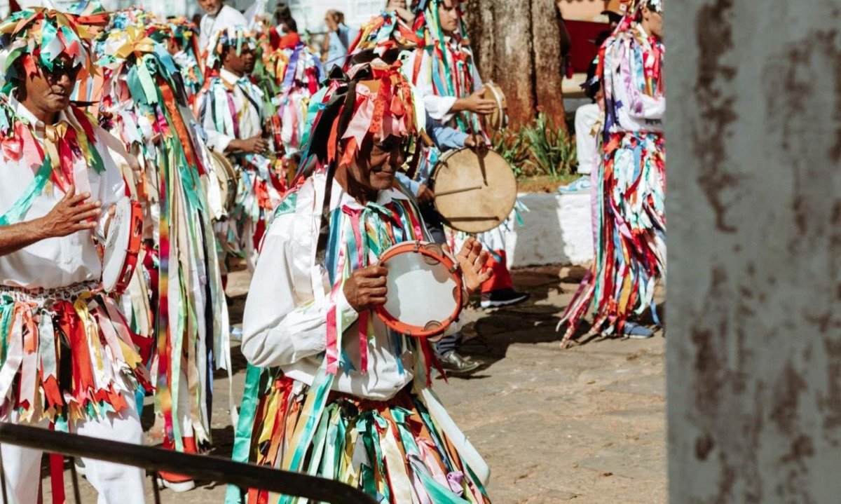 A celebra&ccedil;&atilde;o da Festa do Divino re&uacute;ne moradores e visitantes em torno de missas, cortejos, manifesta&ccedil;&otilde;es de f&eacute;, m&uacute;sica e encontros de congadeiros