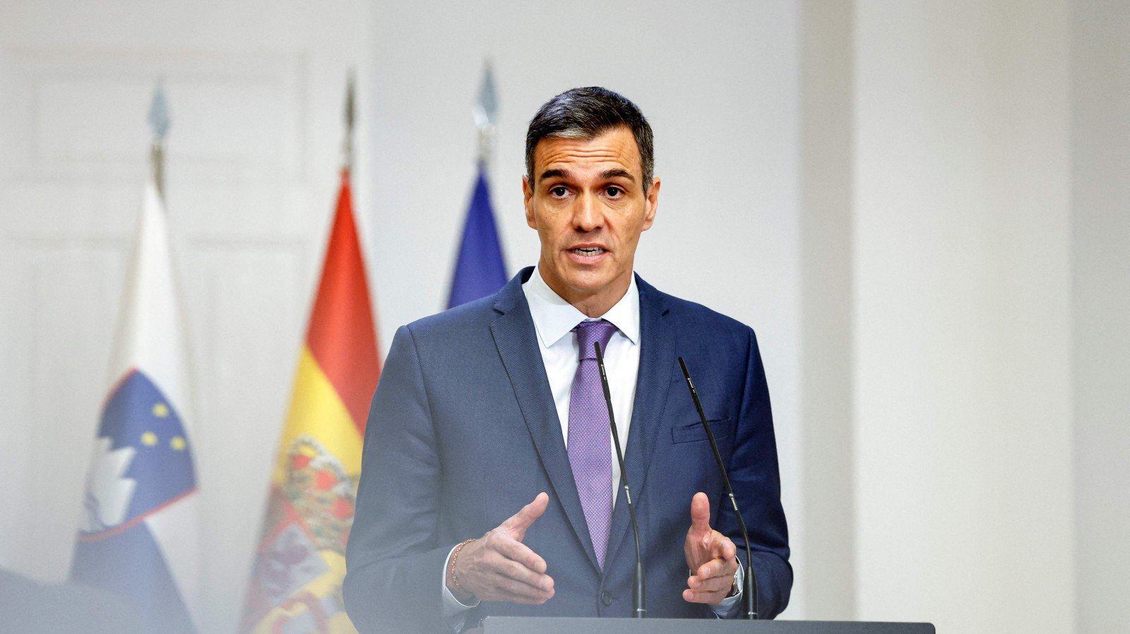 Pedro S&aacute;nchez anuncia elei&ccedil;&otilde;es gerais antecipadas ap&oacute;s fracasso de seu plano habitacional no Congresso -  (crédito: Oscar del Pozo/AFP)