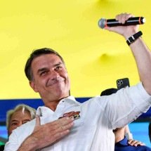 Com tantos familiares, reeleição para quê, né, Flávio Bolsonaro? - Sergio Lima/AFP