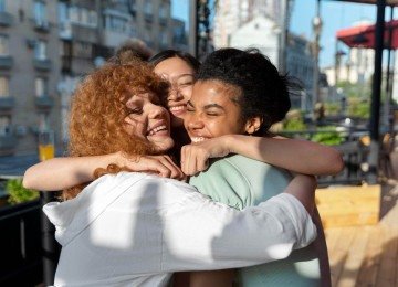 A convivência favorecia a construção de vínculos profundos, essenciais para a saúde emocional. Hoje, vivemos na era da hiperconectividade -  (crédito: Reprodução)