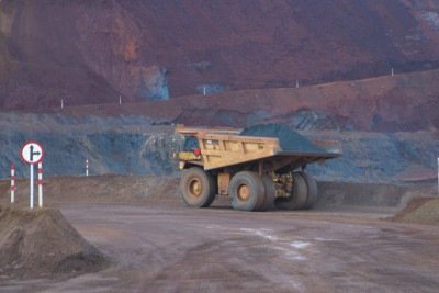 Na Mina de F&aacute;brica Nova, em Mariana, pilha de res&iacute;duos est&aacute; situada imediatamente acima de um dique de conten&ccedil;&atilde;o
       -  (crédito: Beto Magalhaes/EM/D.A.Press)