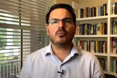 Influenciador ficou conhecido por divulgar informações falsas nas redes e endossar ataques ao TSE  -  (crédito:  Reprodução/YouTube)