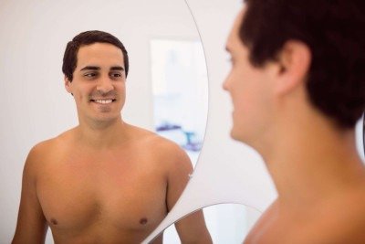 Já não se trata apenas de vaidade, mas de como homens diferentes, em diferentes momentos da vida, se relacionam com seus corpos     -  (crédito: Magnific)