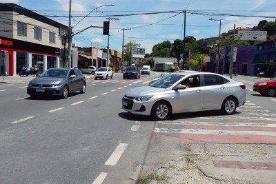 A Rua Edgar Torres é uma importante ligação com a Avenida Vilarinho -  (crédito: Renata Galdino/EM/D.A Press)