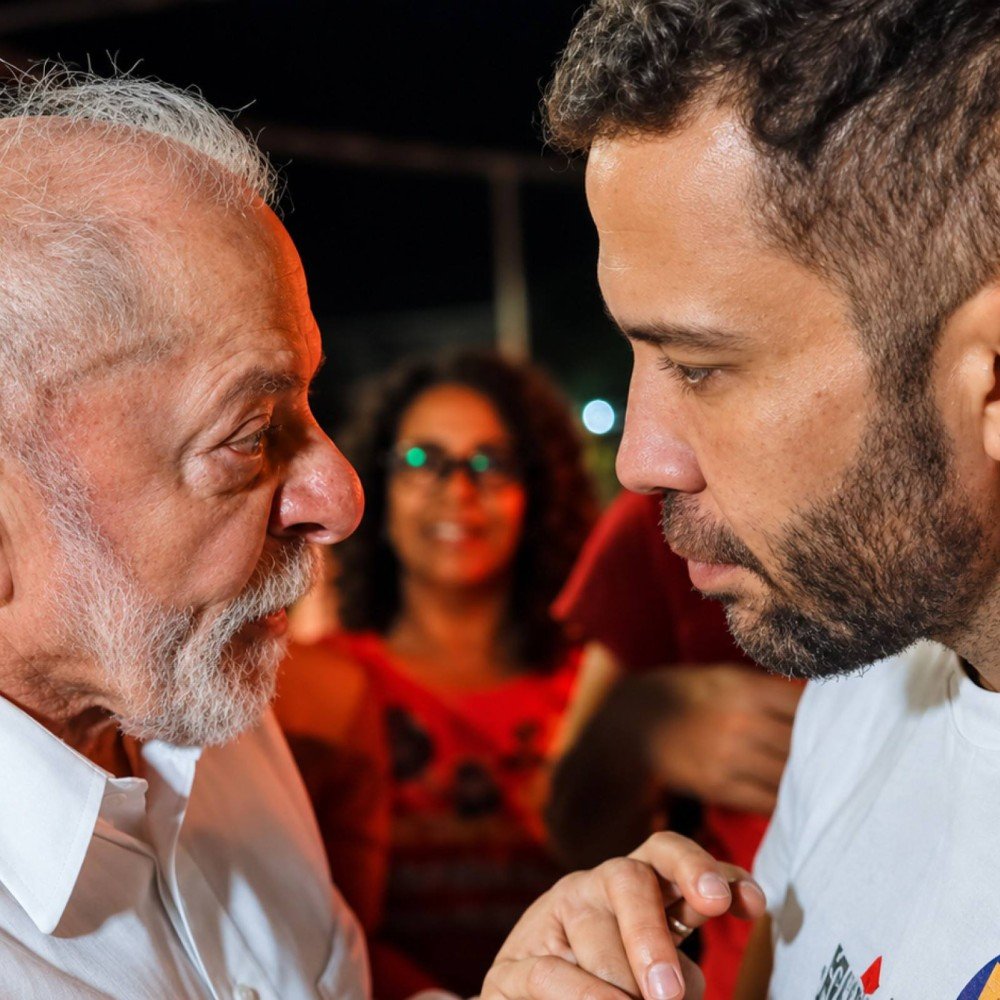 André Janones pode ter alta em 48 horas, afirma boletim médico
