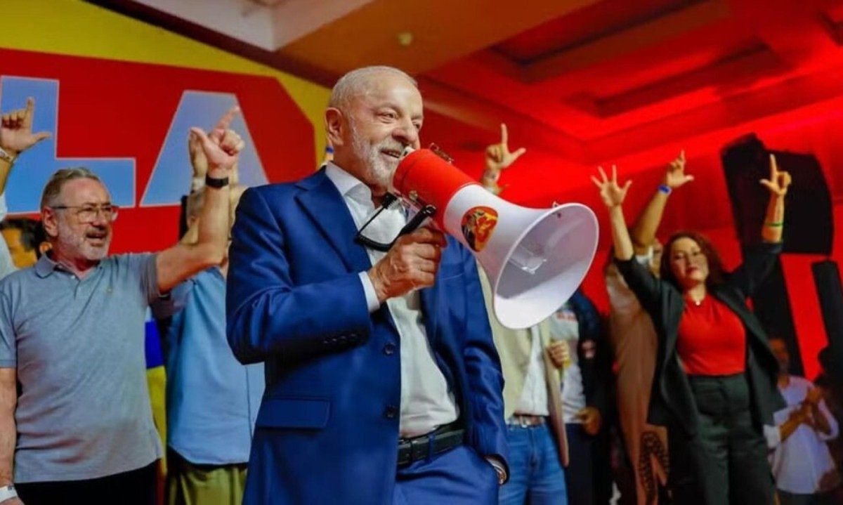 Atrás de Flávio Bolsonaro, Lula admite falhas na campanha e avalia mudanças - (crédito: Tupi)