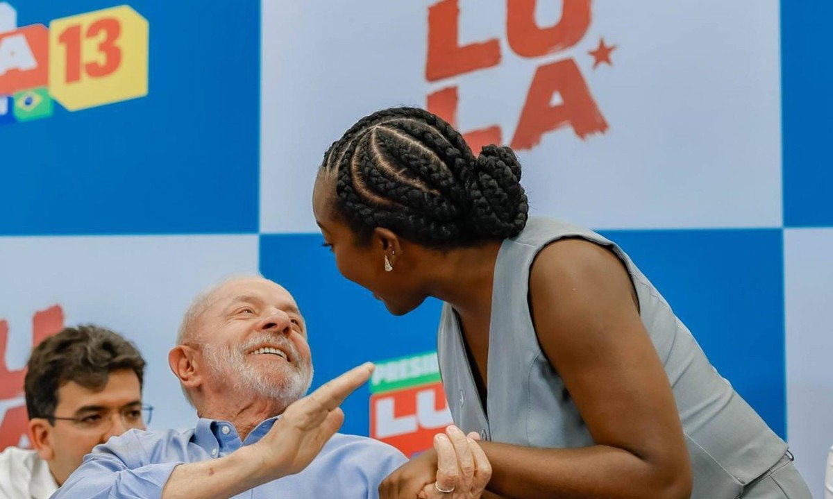 Lula com Ana Elisa em plenária de congressistas progressistas - (crédito: Ricardo Stuckert)