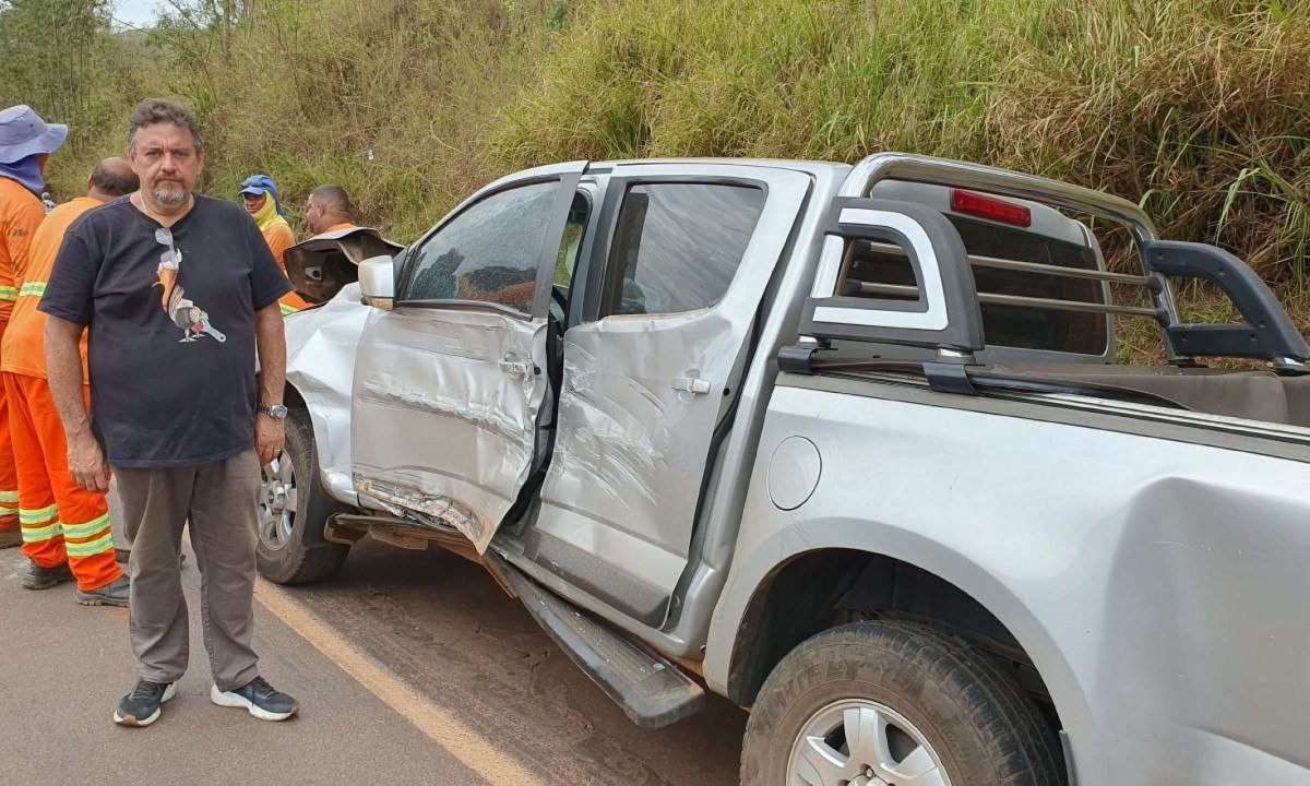 O empresário Geraldo Oliveira, de 56 anos, teve o carro envolvido no engavetamento da BR-040, em Nova Lima - (crédito: Larissa Leone /EM/D.A. Press)