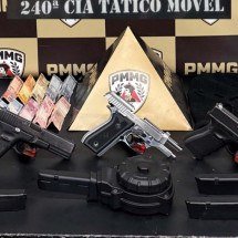 Quatro são presos com pistolas, drogas e dinheiro no Centro-Oeste mineiro - Reprodução/PMMG