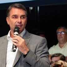 Campanha de Bolsonaro vive euforia enquanto Lula organiza contraofensiva