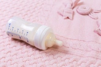 Mitos e verdades sobre a fórmula infantil de primeira infância
