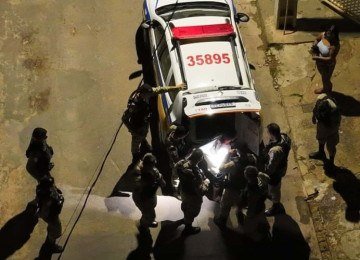 O homem foi preso em flagrante e apresentado à Polícia Civil -  (crédito: Reprodução/PMMG)