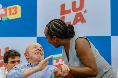 Lula com Ana Elisa em plenária de congressistas progressistas -  (crédito: Ricardo Stuckert)