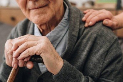 Oncogeriatra do Sírio-Libanês alerta para sinais de câncer em idosos que famílias normalizam como envelhecimento natural -  (crédito: Tupi)