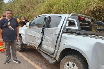 O empresário Geraldo Oliveira, de 56 anos, teve o carro envolvido no engavetamento da BR-040, em Nova Lima  -  (crédito: Larissa Leone /EM/D.A. Press)