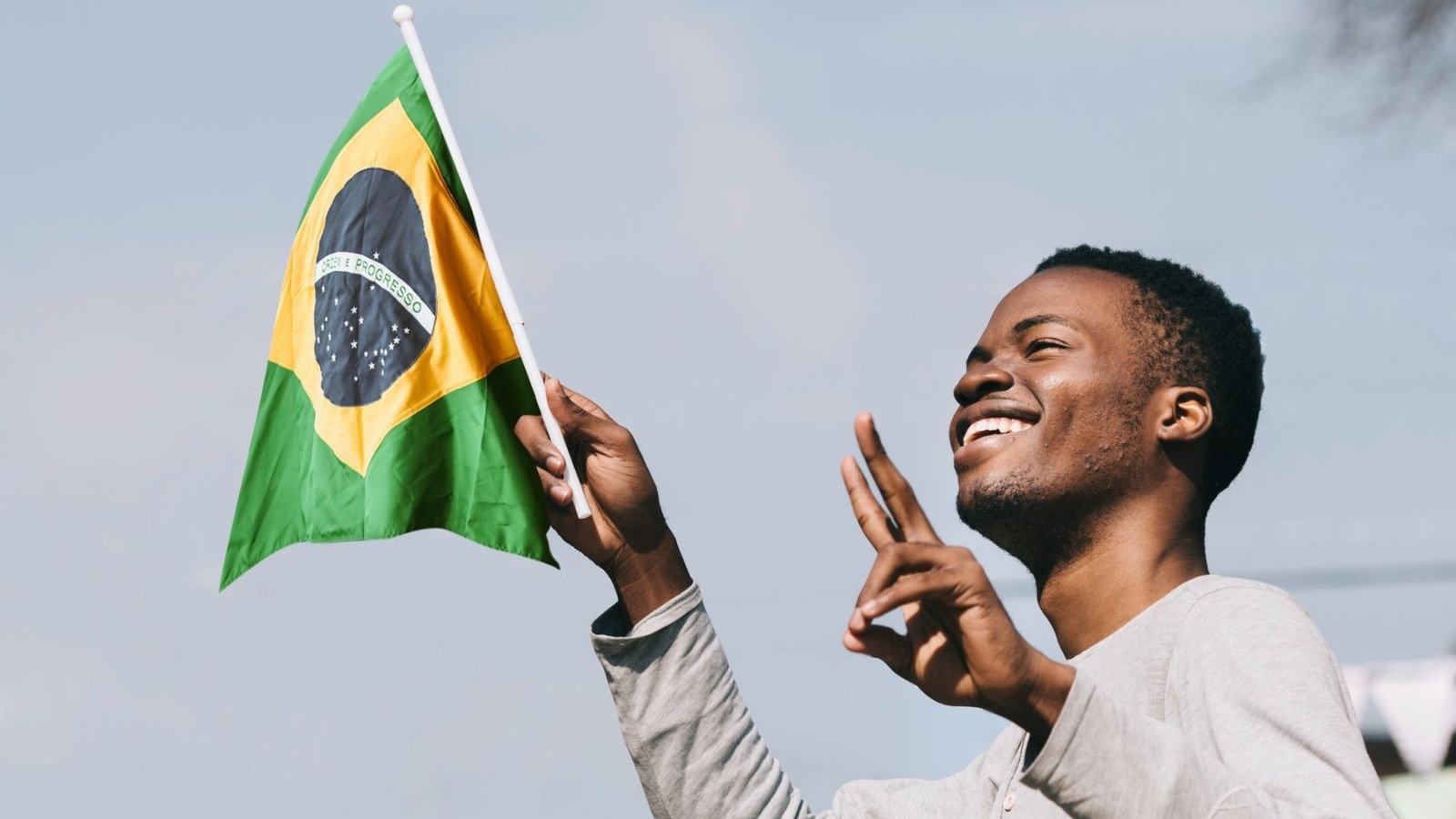 Brasil &eacute; reconhecido como um dos mais simp&aacute;ticos do mundo em pesquisa -  (crédito: Magnific)