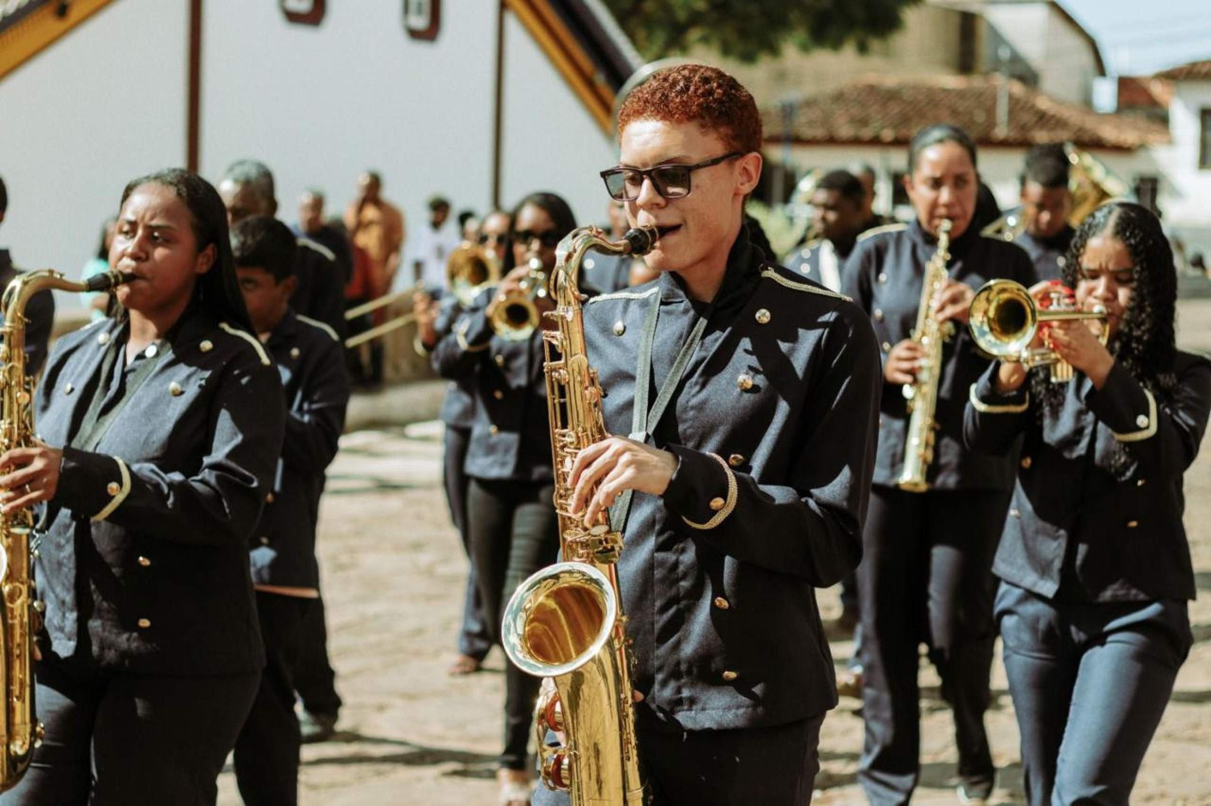 A banda de música mantém viva uma tradição que atravessa gerações, levando sons, encontros e emoção para as ruas e celebrações do município de Datas-Secult/Datas