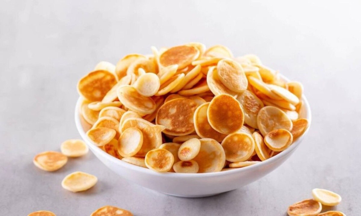 Mistura simples de 5 minutos vira lanche perfeito para o café da tarde: bolinho rústico surpreende pela maciez e pelo preparo prático - (crédito: Tupi)