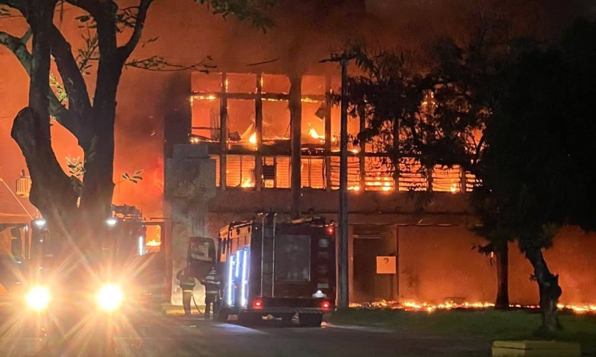 O incêndio dessa quarta-feira ocorreu uma semana após outros episódios registrados na UFPE - (crédito: Reprodução/Redes Sociais)