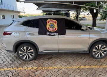 Golpe do brinde usa reconhecimento facial para financiar carros em Minas -  (crédito: PF/Reprodução)