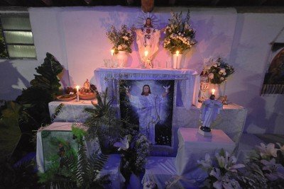 Na Umbanda, Jesus Cristo é reverenciado como o maior mestre espiritual, o guia supremo, símbolo máximo de amor, caridade e luz, além de ser frequentemente associado a Oxalá -  (crédito: Carlos Altman/EM)