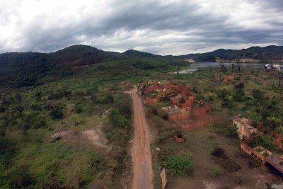 Devasta&ccedil;&atilde;o deixada pelo rompimento da Barragem do Fund&atilde;o, em Mariana, destruindo o povoado de Bento Rodrigues -  (crédito: Mateus Parreiras/EM/D.A.Press)