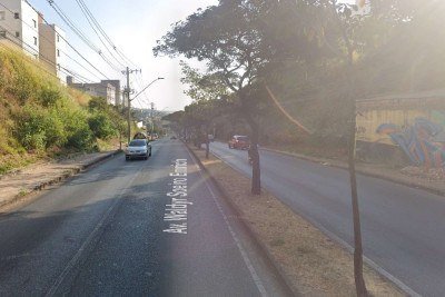 Acidente aconteceu na Avenida Waldir Soeiro Emrich, no Bairro Diamante, na manhã desta quinta-feira (8/10) -  (crédito: Google Street View/Reprodução)