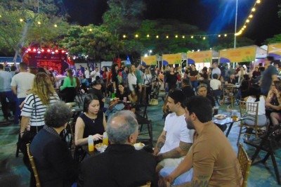 Eventos como o Festival Gastronômico Sabores do Gerais, em Montes Claros, no Norte de Minas, movimentam a economia local -  (crédito: Luiz Ribeiro/EM/D.A Press)