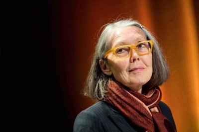 Anne Carson recebeu a notícia do prêmio na Islândia, onde passa parte do tempo com o marido, 'vivendo do vento' -  (crédito: Pontus LUNDAHL 8/5/2015 / AFP)