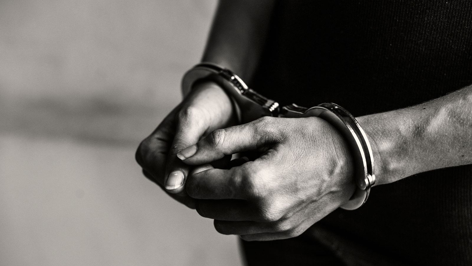 A busca pela redu&ccedil;&atilde;o de pena, atrav&eacute;s de trabalho e estudo, &eacute; um direito de condenados em regime de priva&ccedil;&atilde;o de liberdade -  (crédito: Freepik)