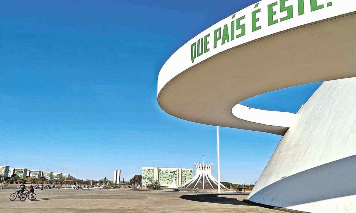 O Museu Nacional da República, em Brasília, recebeu em 2025 a exposição "Que país é este? A câmera de Jorge Bodanzky durante a ditadura brasileira, 1964-1985"
- (crédito: Carlos Marcelo/em/D.A Press)