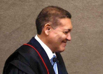 Nunes Marques e Mendonça decidiram por remoção de postagens de Lula e aliados contra Flávio Bolsonaro -  (crédito: Sergio Lima/AFP)