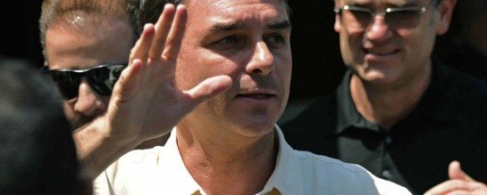 A motociata também serviu para reunir apoiadores em torno de nomes da direita fluminense -  (crédito:  AFP)