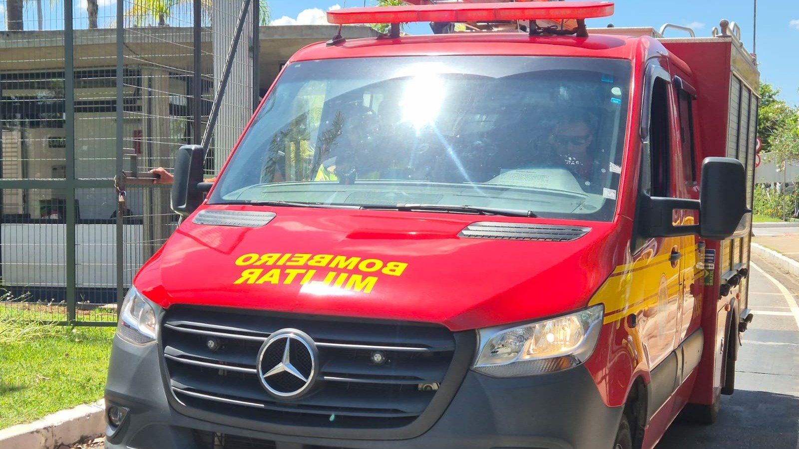 O trabalho dos bombeiros &eacute; fundamental na apura&ccedil;&atilde;o de acidentes e na mitiga&ccedil;&atilde;o dos danos iniciais -  (crédito: Jair Amaral / EM/D.A. Press)