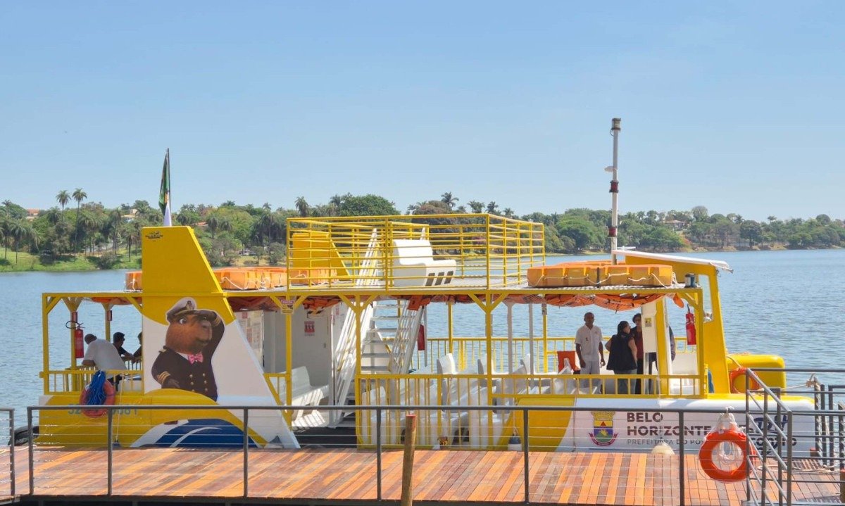 Navegação turística na Lagoa da Pampulha será retomada com o Capivarã neste sábado (10) - (crédito: Jair Amaral/E/D.A Press)