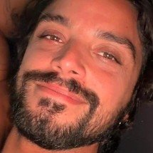 Rodrigo Simas grava "Quem ama cuida", ao lado da esposa Agatha Moreira - Tupi