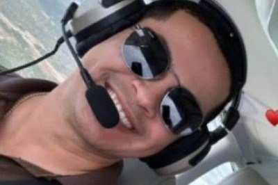 O avião pegou fogo após o impacto, e o piloto morreu no local -  (crédito: Reprodução/Redes Sociais )
